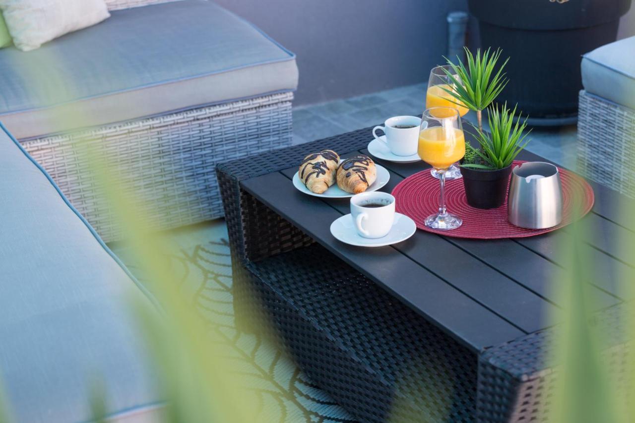 Apartments Lidija - Sea View Apartment With Exclusive Right Of Using Hot Tub Or Split Level Apartment With Exclusive Right Of Using Pool Podstrana Eksteriør billede