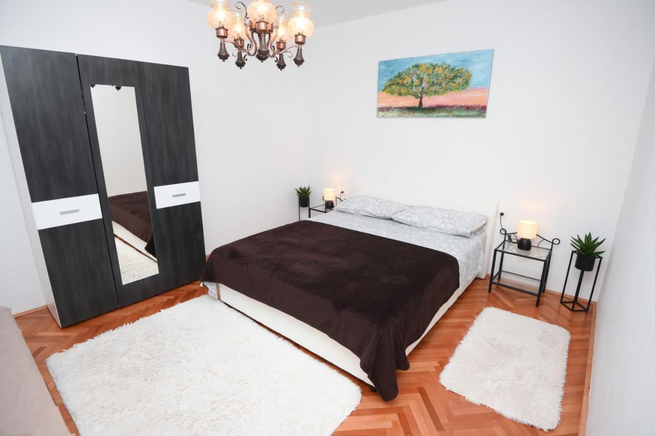 Apartments Lidija - Sea View Apartment With Exclusive Right Of Using Hot Tub Or Split Level Apartment With Exclusive Right Of Using Pool Podstrana Eksteriør billede