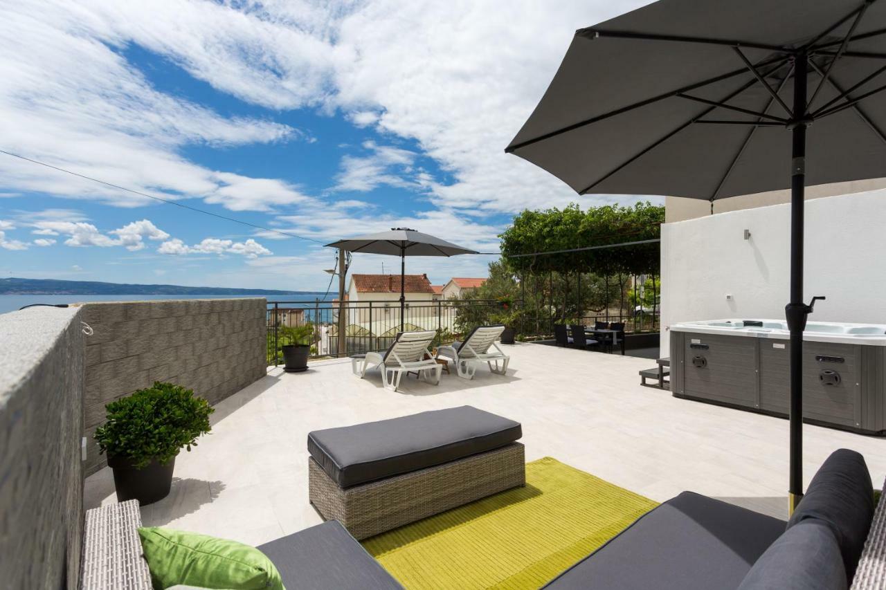 Apartments Lidija - Sea View Apartment With Exclusive Right Of Using Hot Tub Or Split Level Apartment With Exclusive Right Of Using Pool Podstrana Eksteriør billede