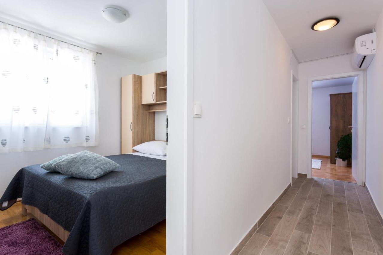 Apartments Lidija - Sea View Apartment With Exclusive Right Of Using Hot Tub Or Split Level Apartment With Exclusive Right Of Using Pool Podstrana Eksteriør billede